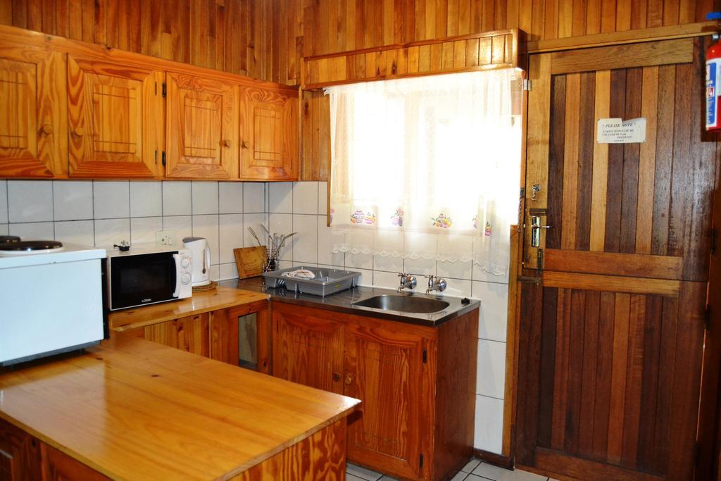 Log Cabin & Settlers Village Graskop Bagian luar foto
