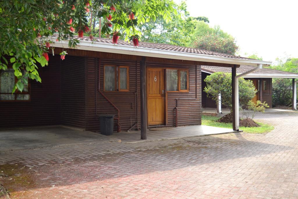 Log Cabin & Settlers Village Graskop Bagian luar foto